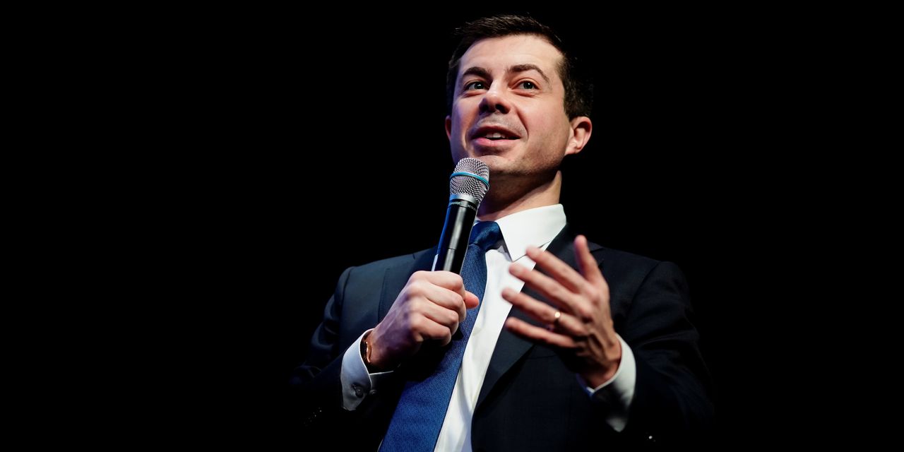 Buttigieg and Sanders Hold Lead in Iowa as Caucus Results Trickle In