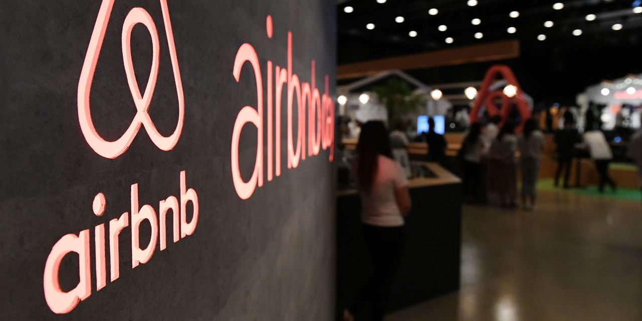 Airbnb Paying More Than 10% Interest on $1B Financing Announced Monday