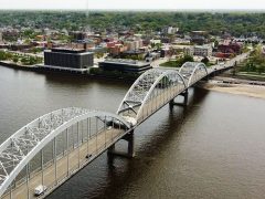 Tale of Quad Cities: Different Reopening Regimes Split Economy of Border Communities