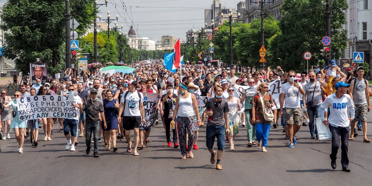 Tens of Thousands March in Russia’s Far East, Defying Kremlin…