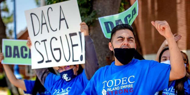 Trump Administration to Halt New DACA Applicants, Review Canceling Program