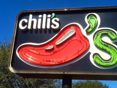 Customers accused of attacking Chili’s hostess over coronavirus policy – Business Insider