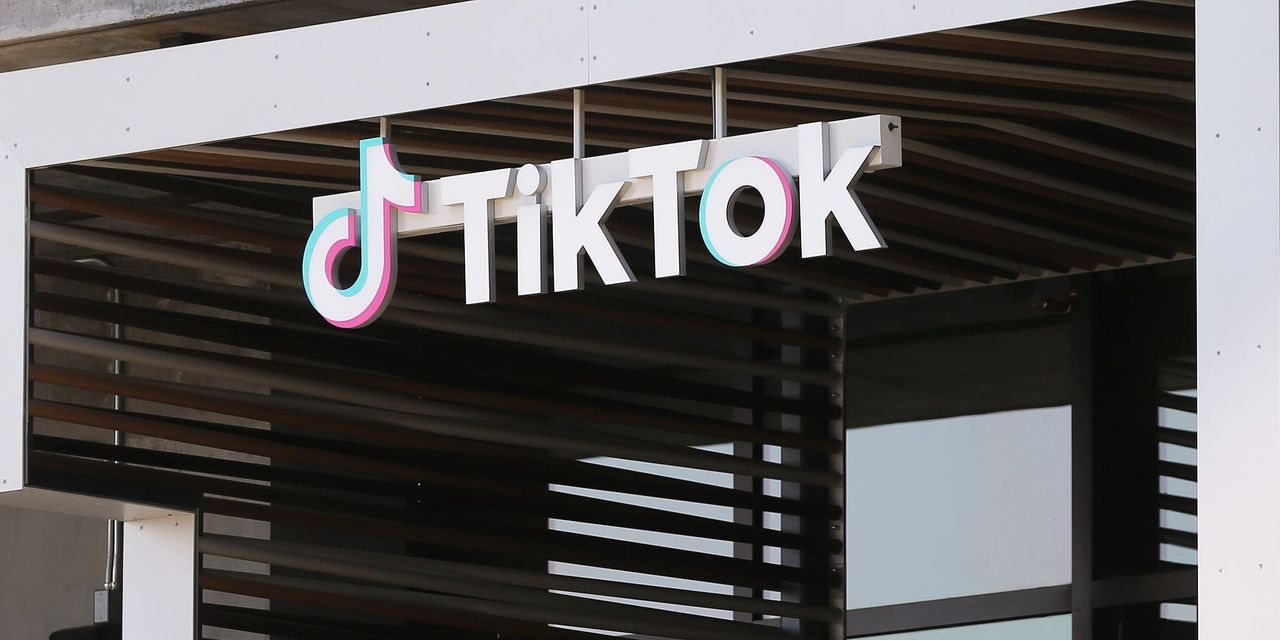 TikTok, U.S. Discuss Ways to Avoid Sale