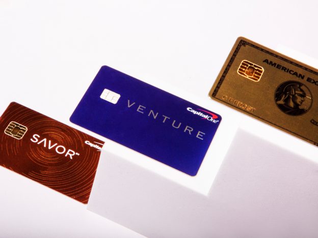 The best credit card offers in December: Earn points, miles, or cash back