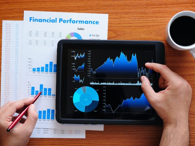 What is the P/E ratio? An analytical tool that helps you decide if a stock is a good buy at its current price