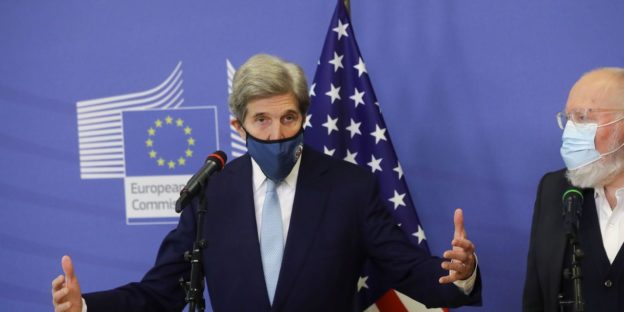 Kerry, EU Discuss Further Cooperation on Climate Change