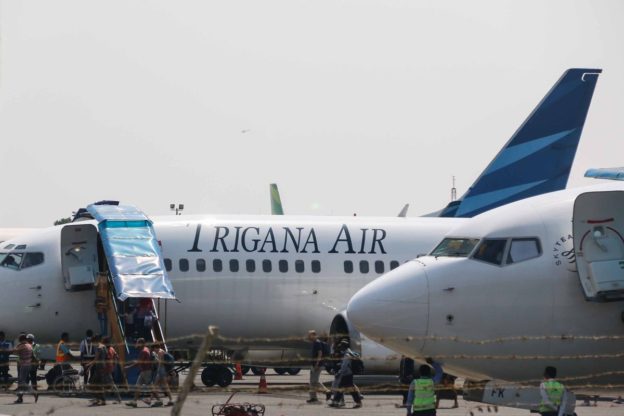 Boeing 737 Skids Off Runway as It Returns Shortly After Takeoff