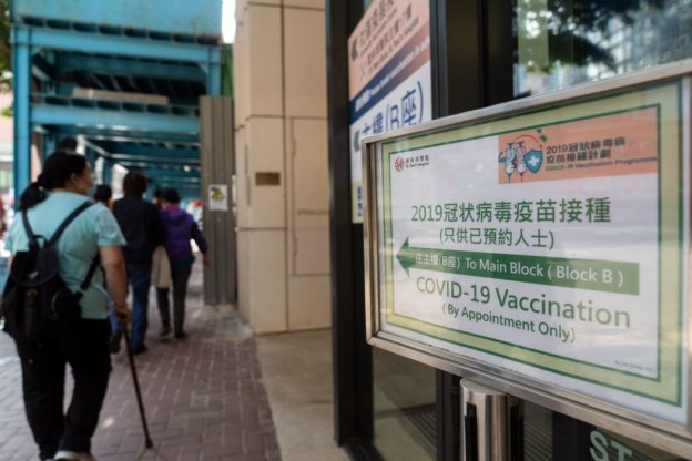 Hong Kong Looks at Easing Travel for Vaccinated Residents: Lam