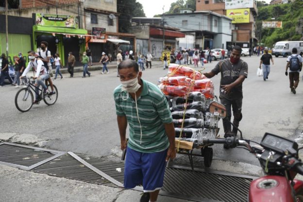 Venezuela Increases Minimum Wage to Less Than $4 on Labor Day