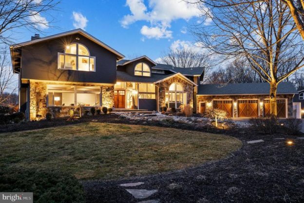 Eagles exodus continues: QB Carson Wentz selling NJ home