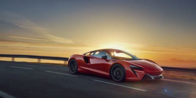 McLaren goes with a clean-sheet chassis and engine for Artura supercar