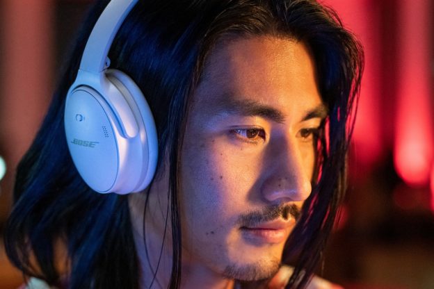 Bose unveils its next-gen noise-cancelling headphone: the QuietComfort 45