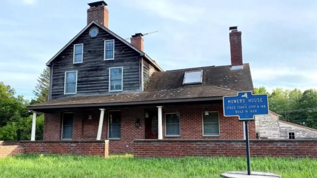 Built in 1689, a Former Stagecoach Stop and Inn Is Week’s Oldest Home