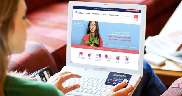 French Shopkeepers Went Online to Beat Covid and Decided to Stay