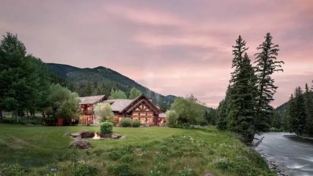 A River Runs Through a Magnificent Montana Estate Listed for $21.75M