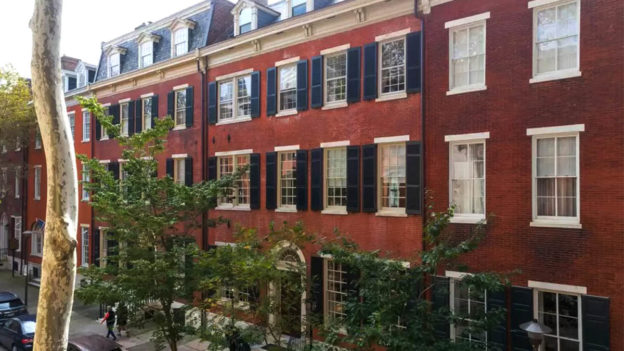 Philadelphia Townhouse Featured in ‘Trading Places’ Is Listed for $6.95M – Realtor.com News