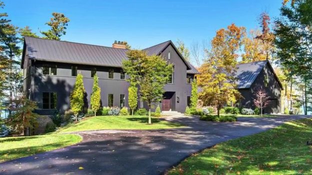 Listed for $9.8M, Vermont’s Most Expensive Home Quickly Goes Into Contract