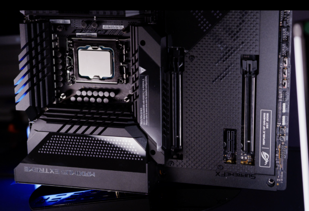 Asus ROG Maximus Z690 Extreme review: Glorious, luxurious motherboard excess