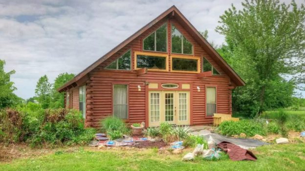 Chop, Chop! 5 Lovely Log Cabins Up for Sale Right Now