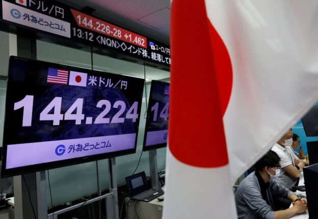 Explainer-What would Japan’s currency intervention to combat a weak yen look like?