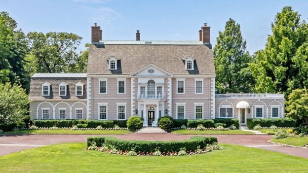 Historic Mansion on Long Island Winks at the Market for $7.9M