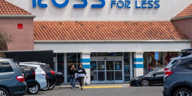 Earnings Results: Ross Stores says rising prices continue to hit lower-income shoppers — and forecasts miss expectations