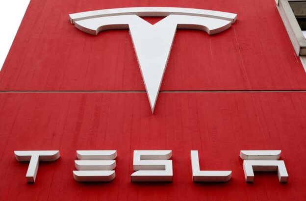 Tesla offers handsome profit beat to quell worries on slipping margins