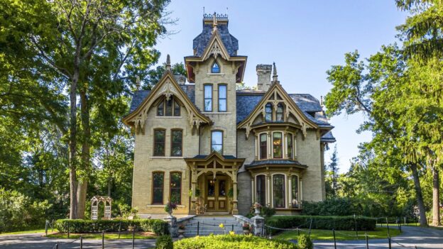 History-Loving Buyer Is Smitten With Wisconsin’s $1.5M Jenkins Austin Day Mansion