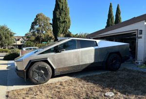 After viral video shows Cybertruck struggling on hill, Forest Service makes Tesla cheeky offer