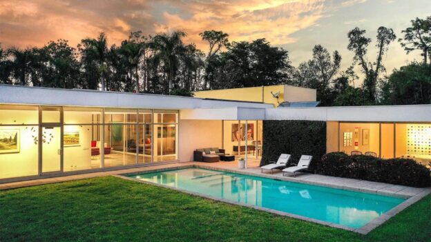 Award-Winning Escape: Ultramodern Florida Hideaway Hits the Market for $1.9M