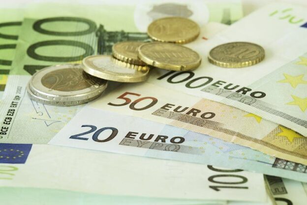 EUR/USD rallies as weak US NFP boosts Fed rate-cut prospects