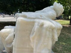 Abraham Lincoln’s wax sculpture highlighting Civil War melts in Washington heatwave