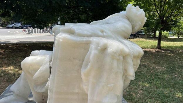 Abraham Lincoln’s wax sculpture highlighting Civil War melts in Washington heatwave