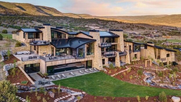 What Is a Superhome? 10 Must-See Mansions That Define the High-End Trend