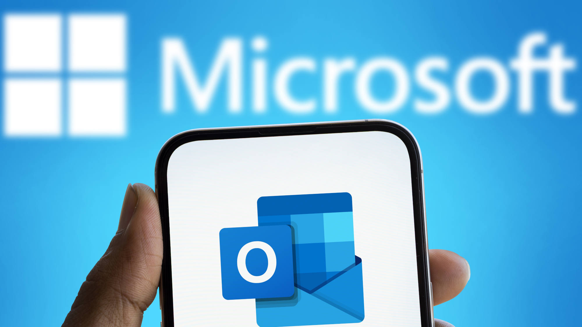 How to prevent forced installation of new Outlook on Windows 10 PCs