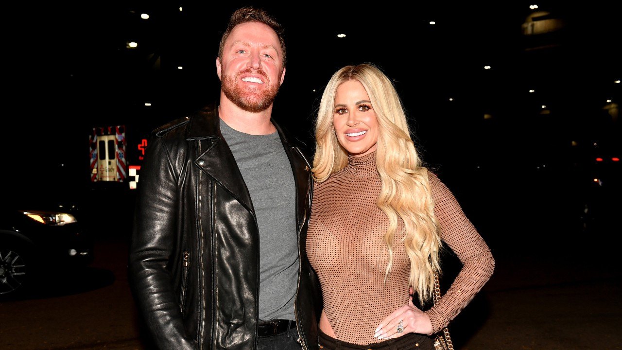 Kim Zolciak and Kroy Biermann Finally Sell Their Georgia Mansion for Less Than Half Their Original $6 Million Asking Price