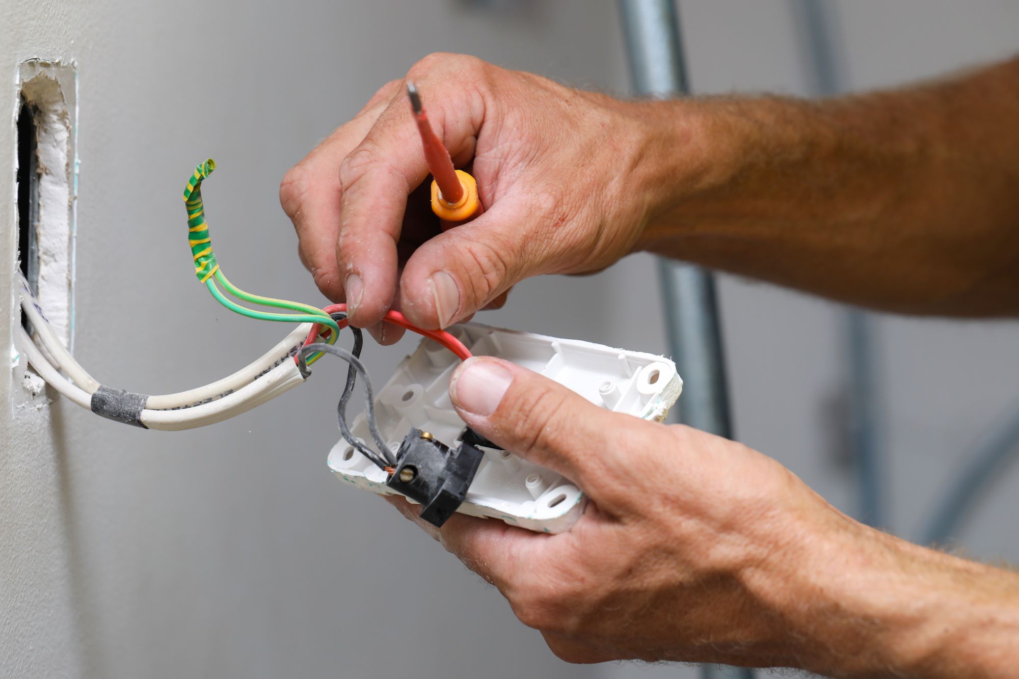 How to install a smart light switch or dimmer