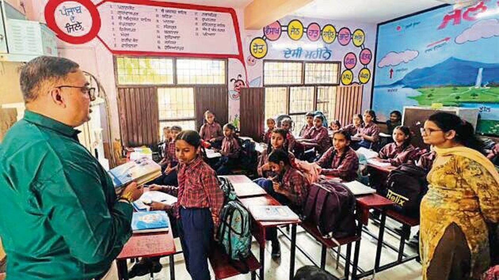 November School Holidays 2025: When will schools be closed this month? List of key dates across states