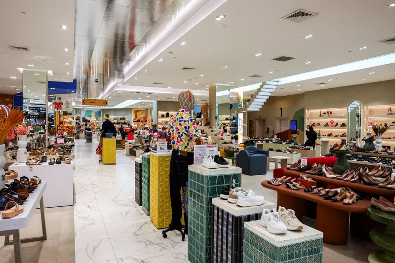 Thai headline CPI drops more than forecast in January, to rise from April, ministry says