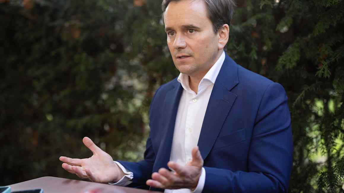 Starmer adviser calls for temporary UK energy profit cap