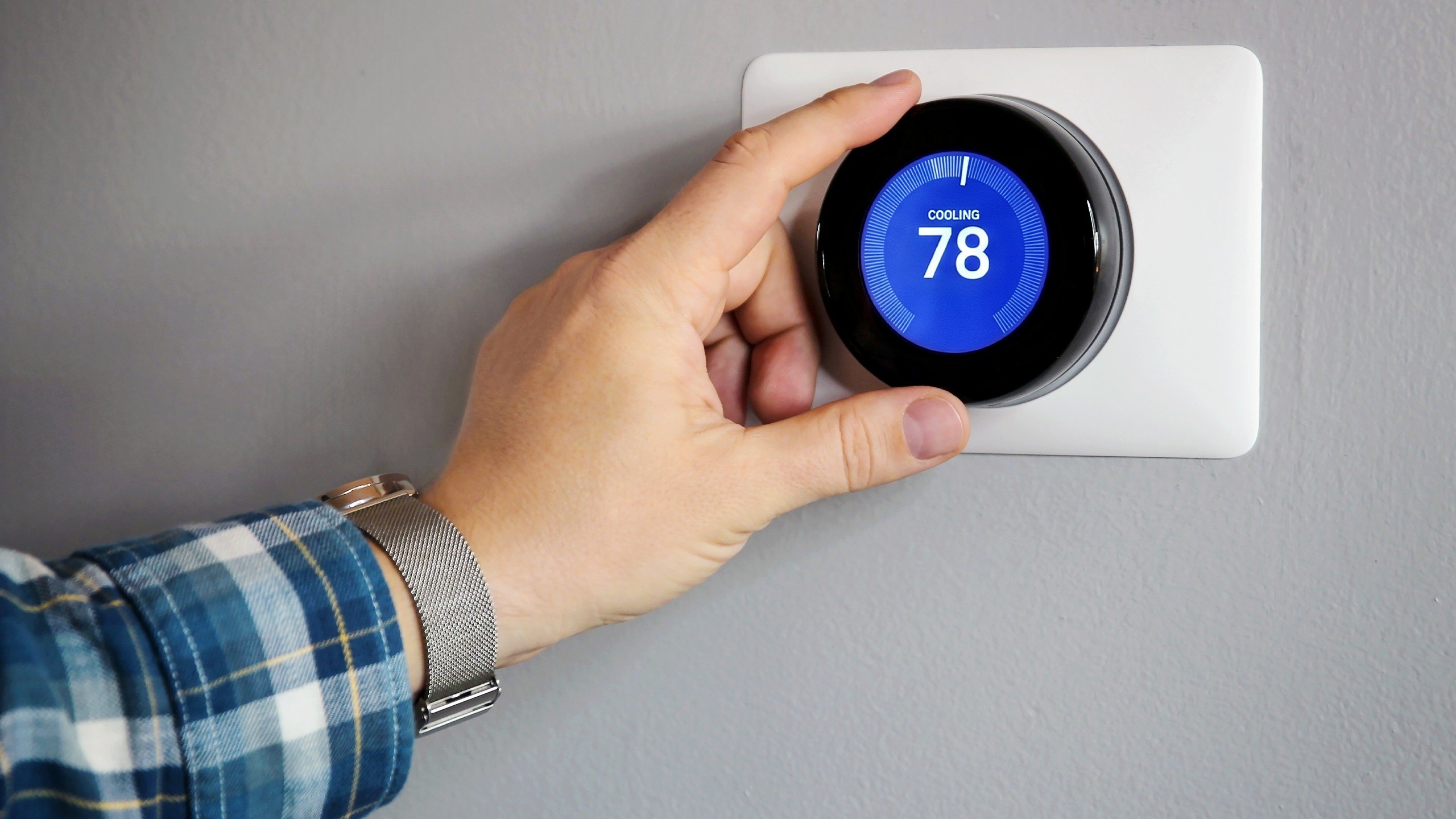 The Exact AC Temperature That Will Save Homeowners Hundreds This Summer