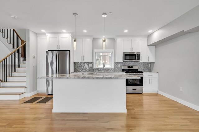 56 Franklin St Unit B, Somerville, MA 02145 | Realtor.com®