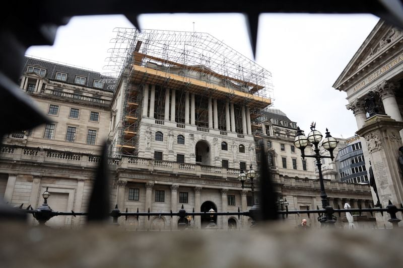 Exclusive-Banks rush to swap higher-risk credit assets for BoE cash