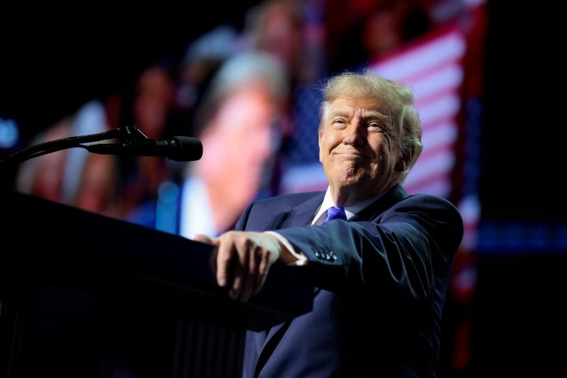 Trump calls $5,000 payouts ’easy’ to fit into federal budget
