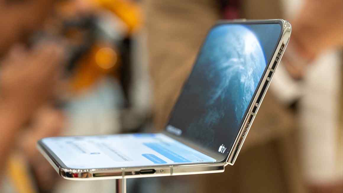 Apple blames ‘extraordinary’ demand as foldable iPhones sell out